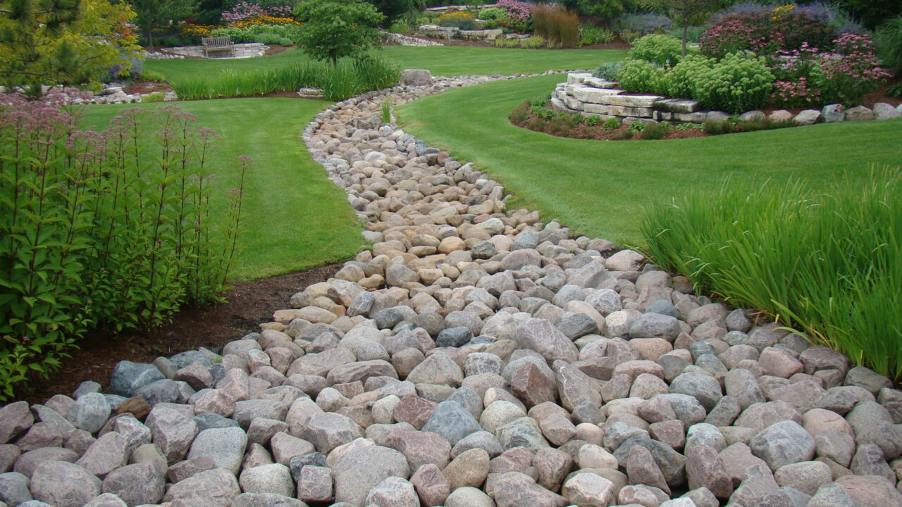 Subangular Cobbles Granite Cobbles and Boulders - Buechel Stone